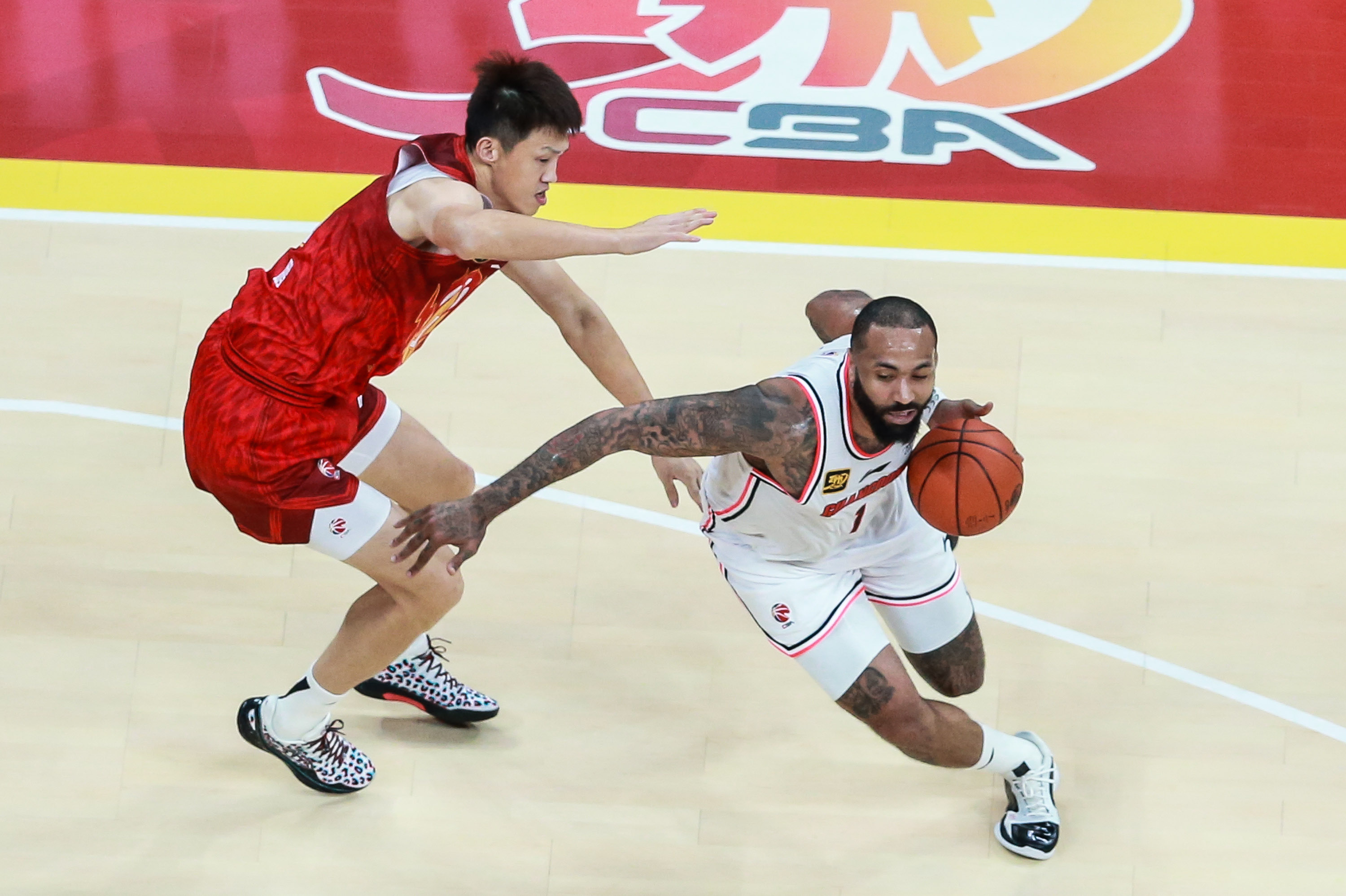 开元体育-今晨深圳男篮门线救险——中超节点到来关键时刻金州勇士备战欧超杯，瓦伦西亚围绕西甲调整名单直接炸裂的简单介绍